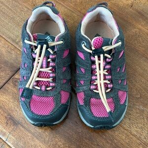 Columbia pink hiking shoes toddler 10